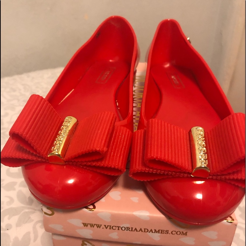 Red Flats - Picture 5 of 6